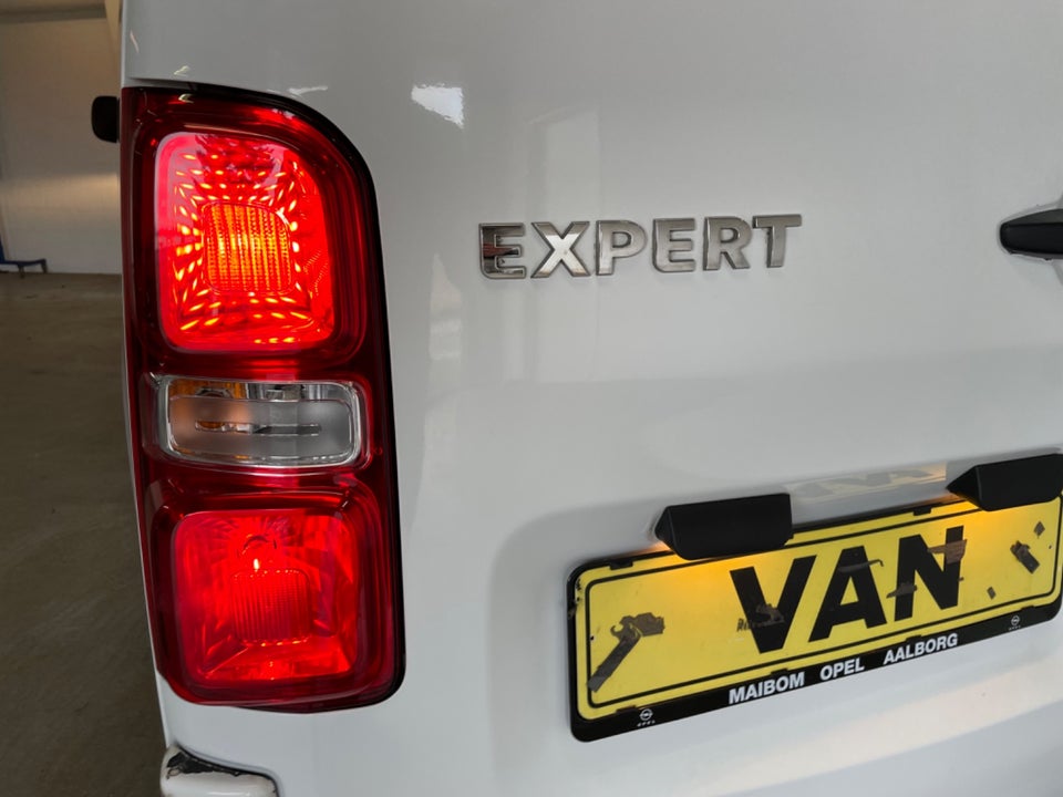 Peugeot Expert 2,0 BlueHDi 150 L3 Plus Van