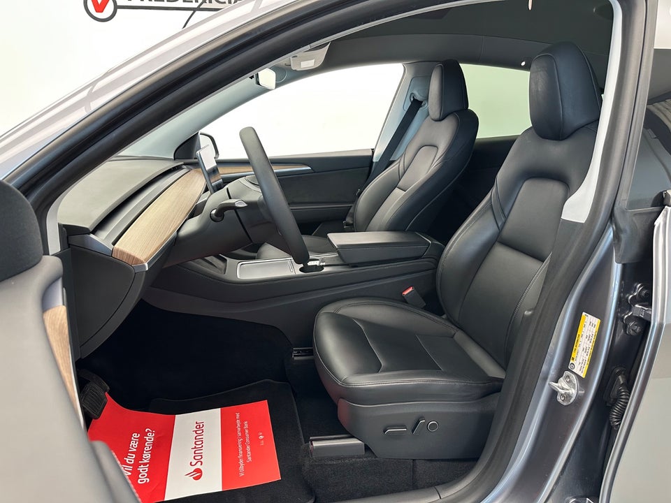 Tesla Model Y Long Range AWD 5d