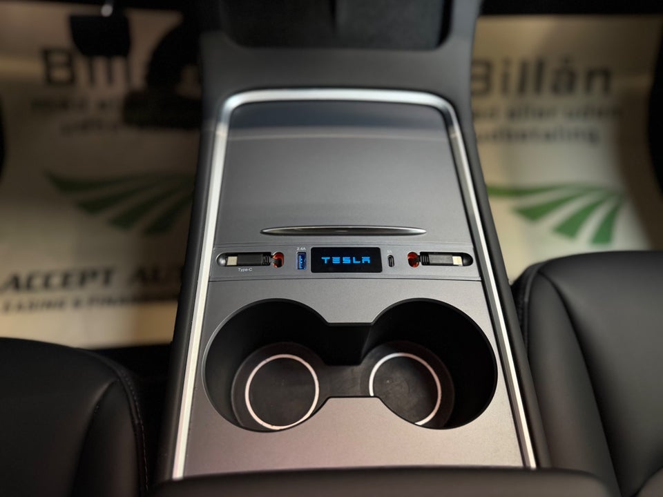 Tesla Model Y RWD 5d