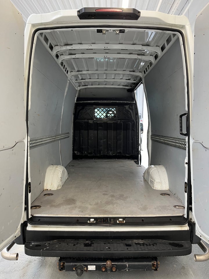 Iveco Daily 2,3 35S14 12m³ Van