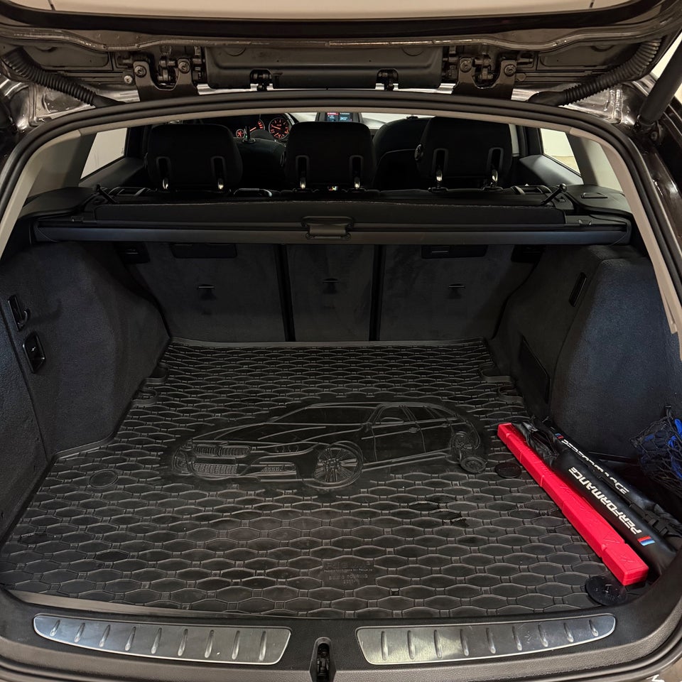 BMW 320d 2,0 Touring aut. 5d