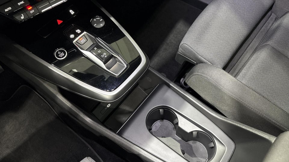 Audi Q4 e-tron 40 Attitude 5d