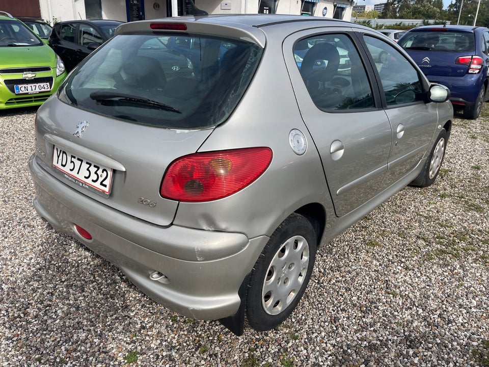 Peugeot 206 1,4 Edition 5d