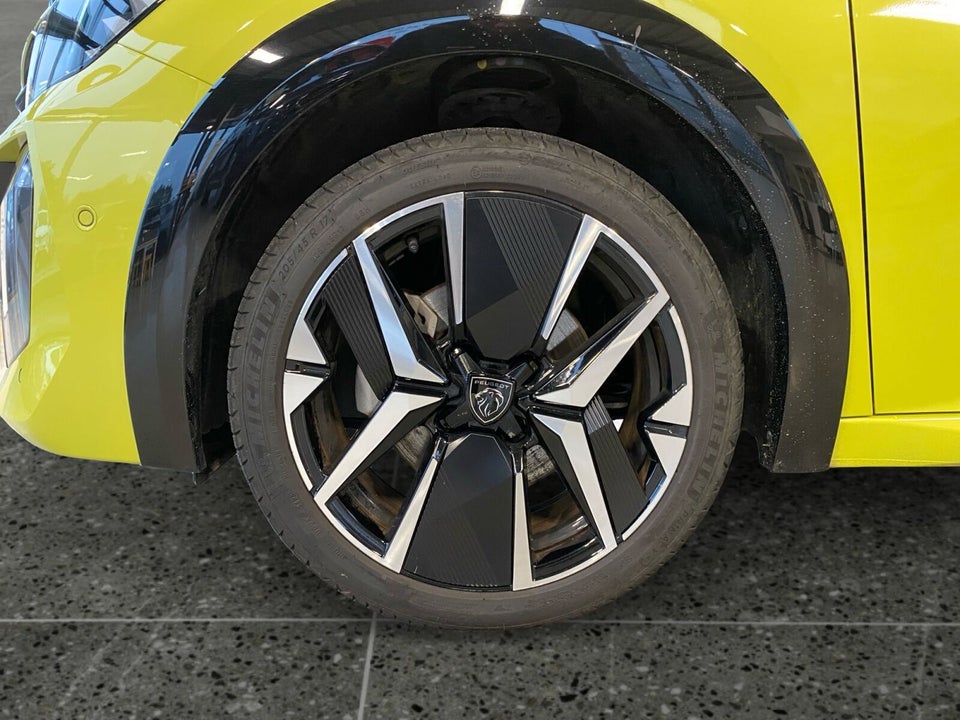 Peugeot e-208 54 GT 5d