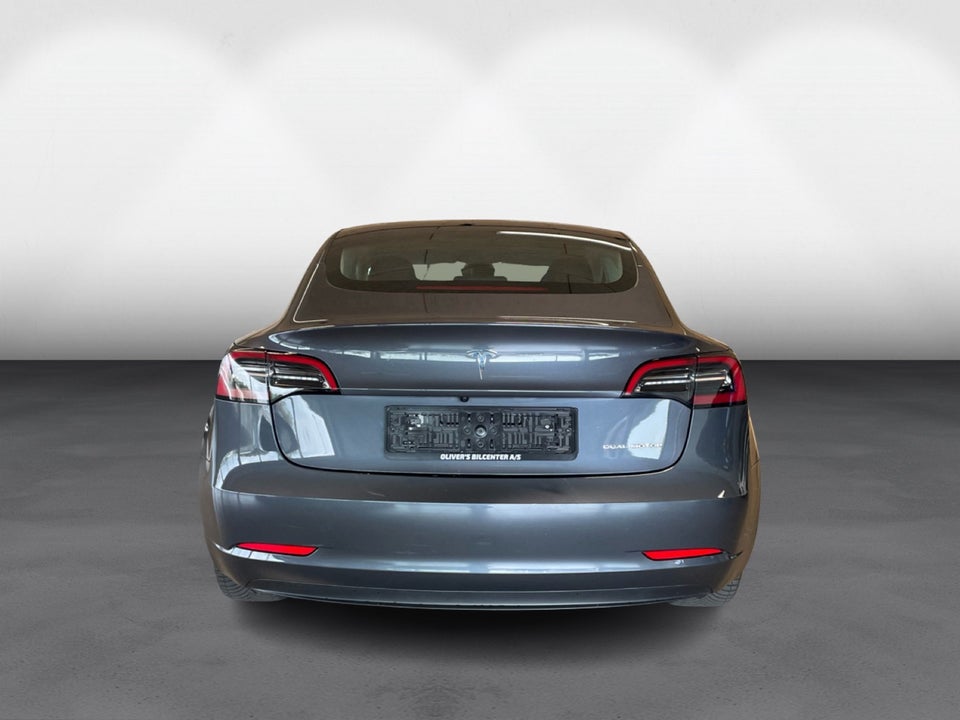 Tesla Model 3 RWD 4d