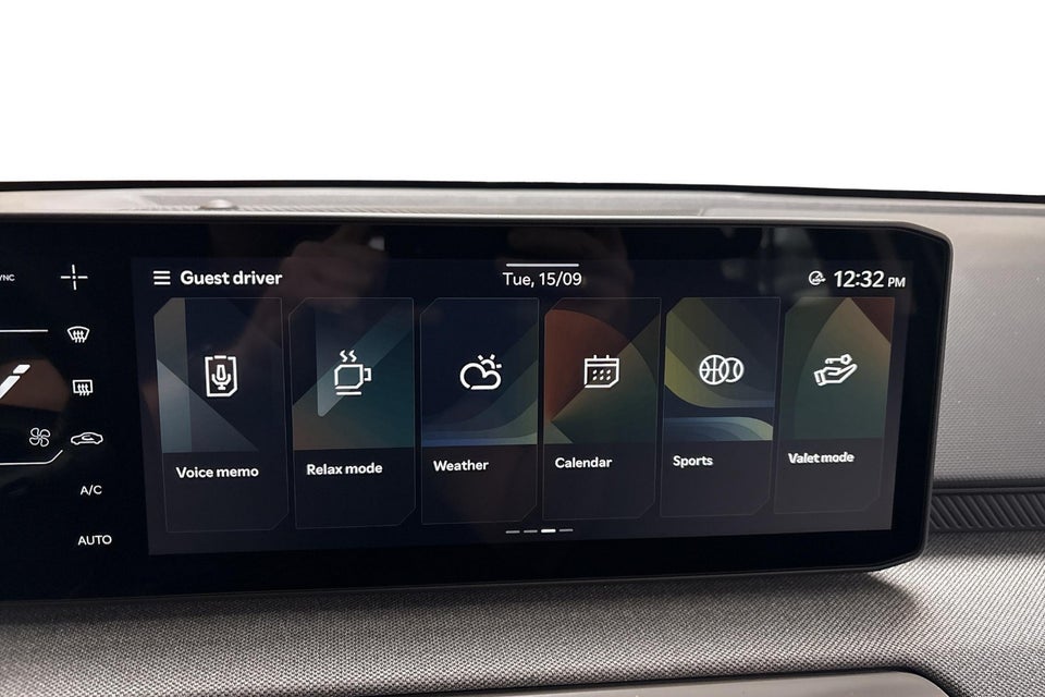 Kia EV4 81 Long Range Earth 5d