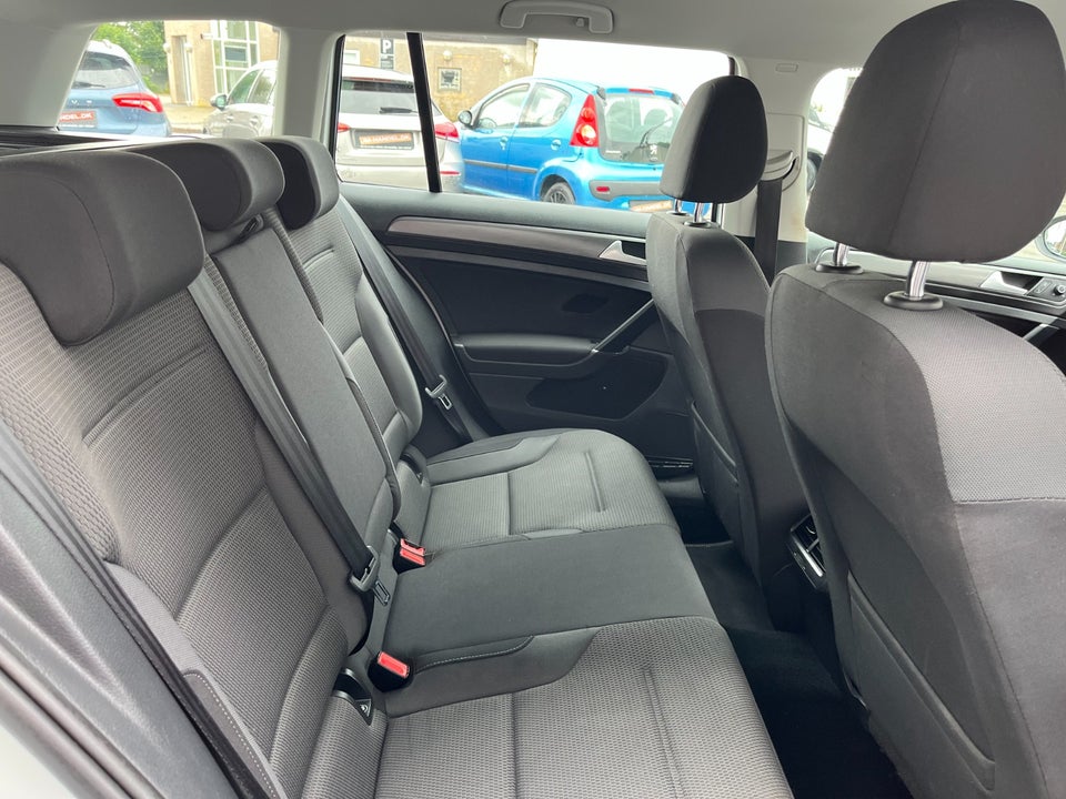 VW Golf VII 1,4 TSi 125 Comfortline Variant 5d