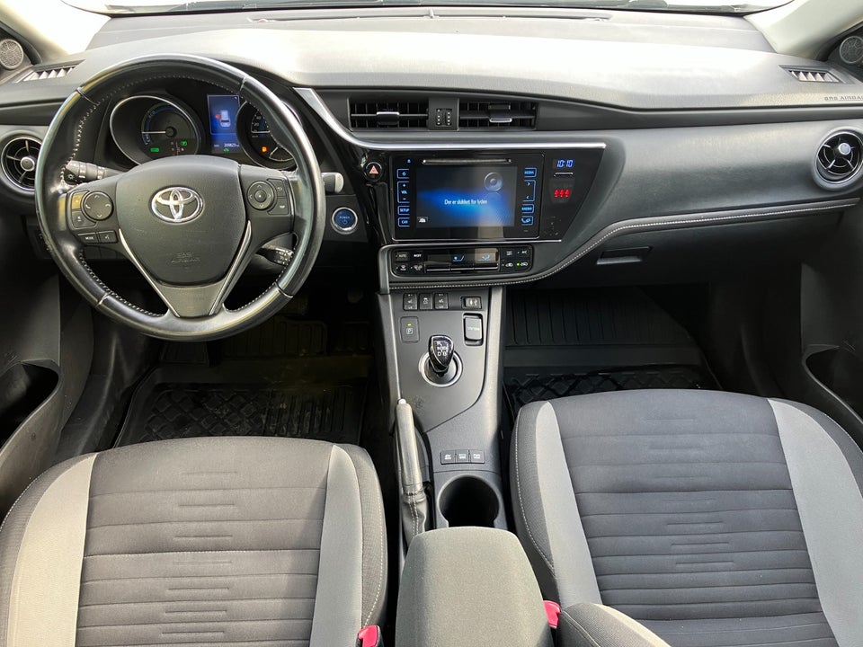 Toyota Auris 1,8 Hybrid H2 Comfort Touring Sports CVT 5d