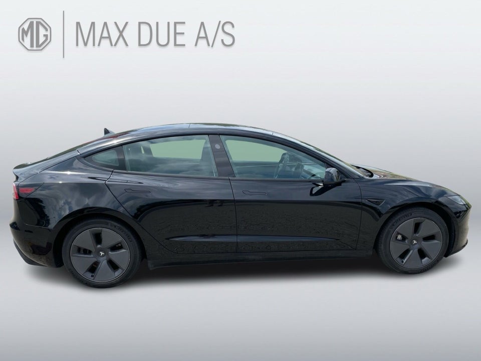 Tesla Model 3 Long Range AWD 4d
