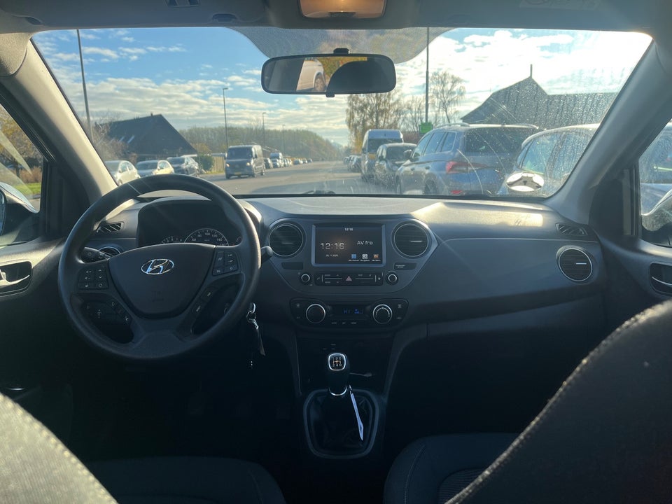 Hyundai i10 1,0 Premium 5d