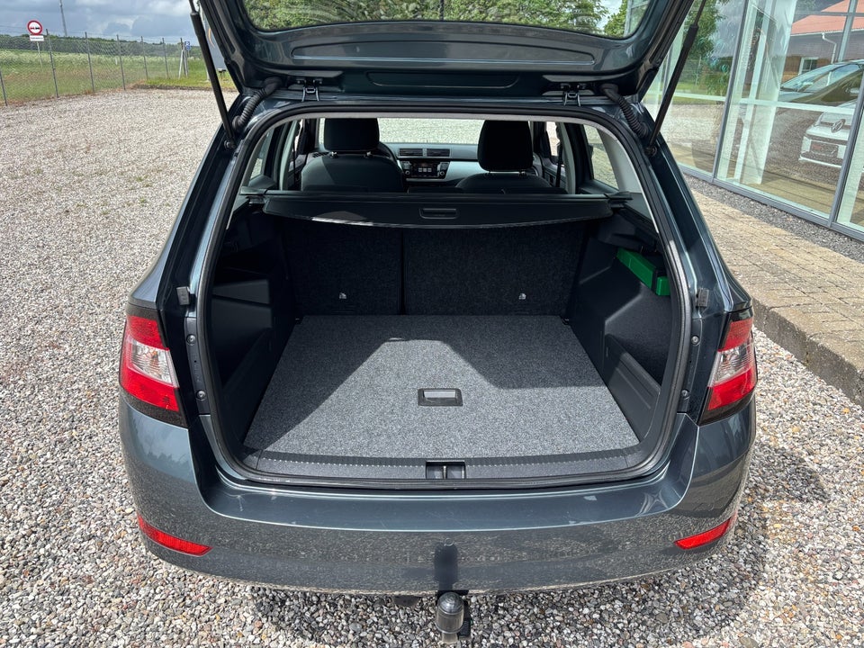 Skoda Fabia 1,0 TSi 110 Ambition Combi DSG 5d