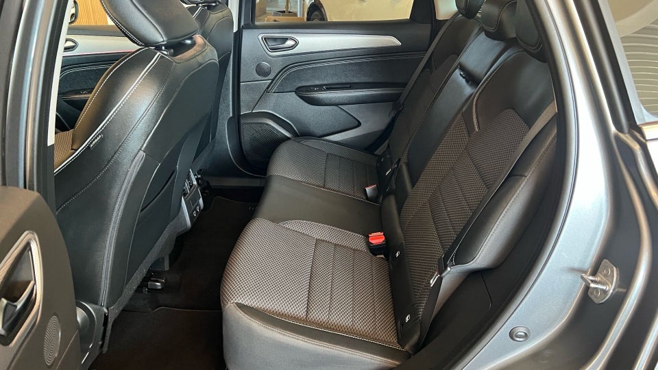 Renault Arkana 1,6 E-Tech Intens 5d
