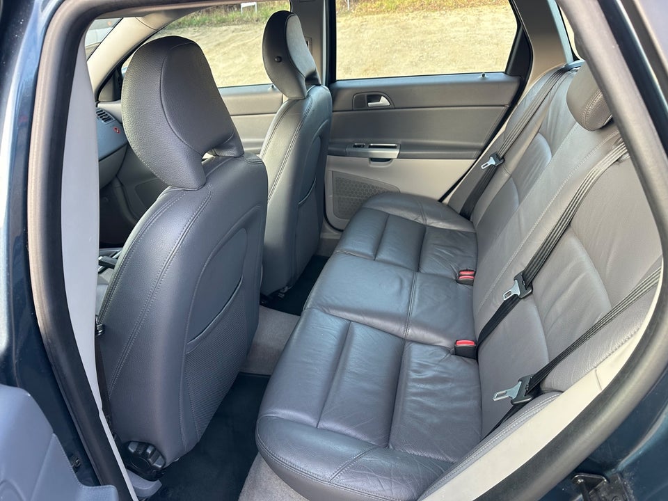 Volvo V50 1,8 Kinetic 5d