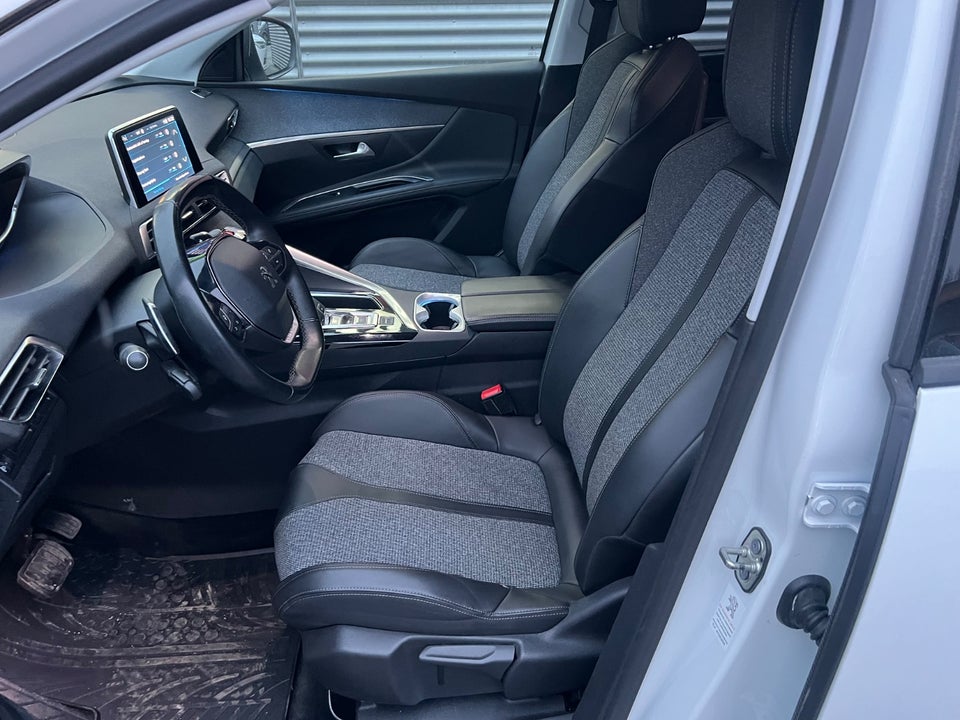 Peugeot 5008 1,5 BlueHDi 130 Allure EAT8 7prs 5d