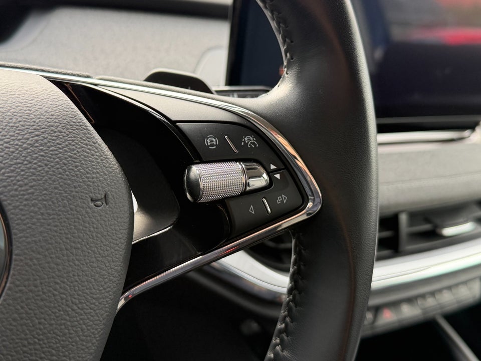 Skoda Enyaq 60 iV Loft 5d