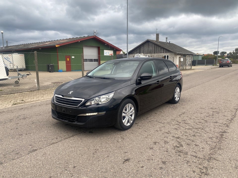 Peugeot 308 1,2 e-THP 110 Chili SW 5d