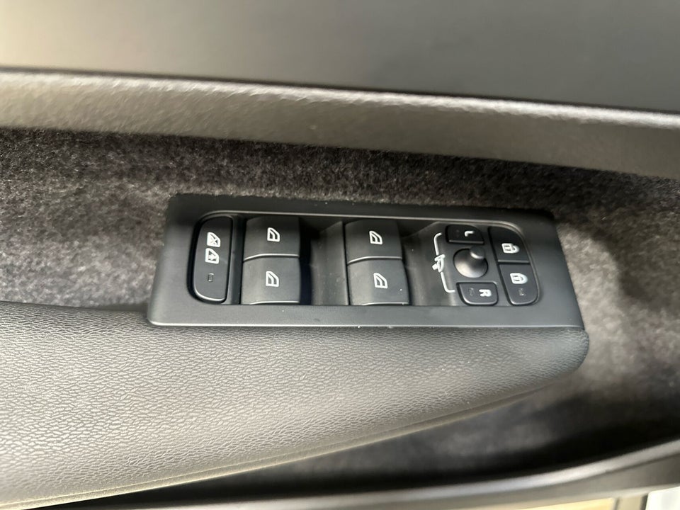 Volvo C40 ReCharge Extended Range Core 5d