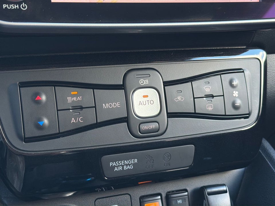 Nissan Leaf 40 Acenta 5d