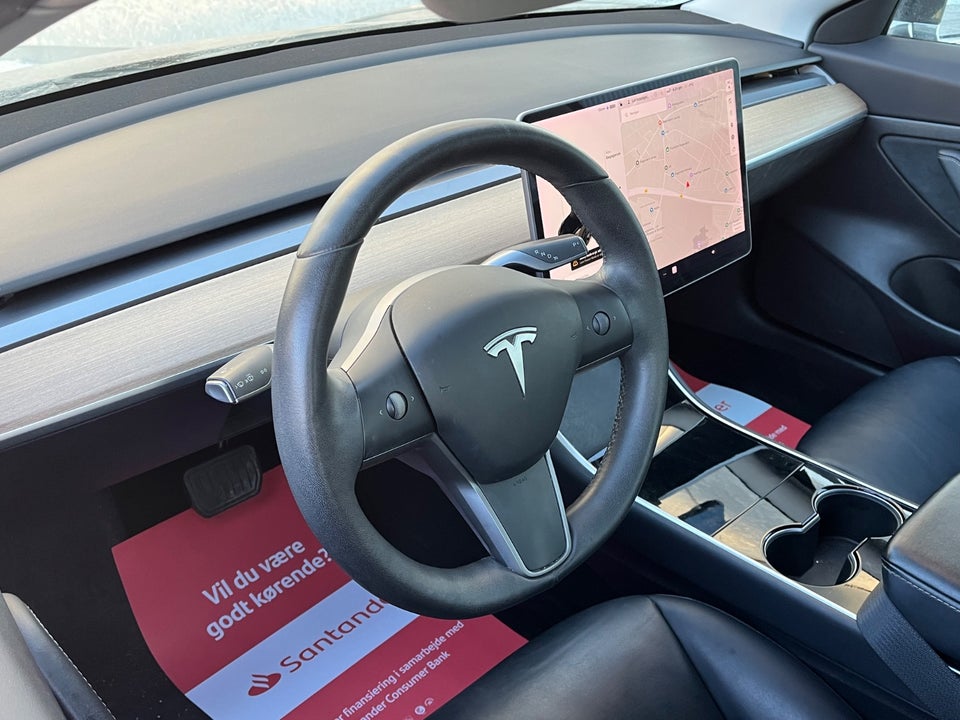 Tesla Model 3 Standard Range+ RWD 4d