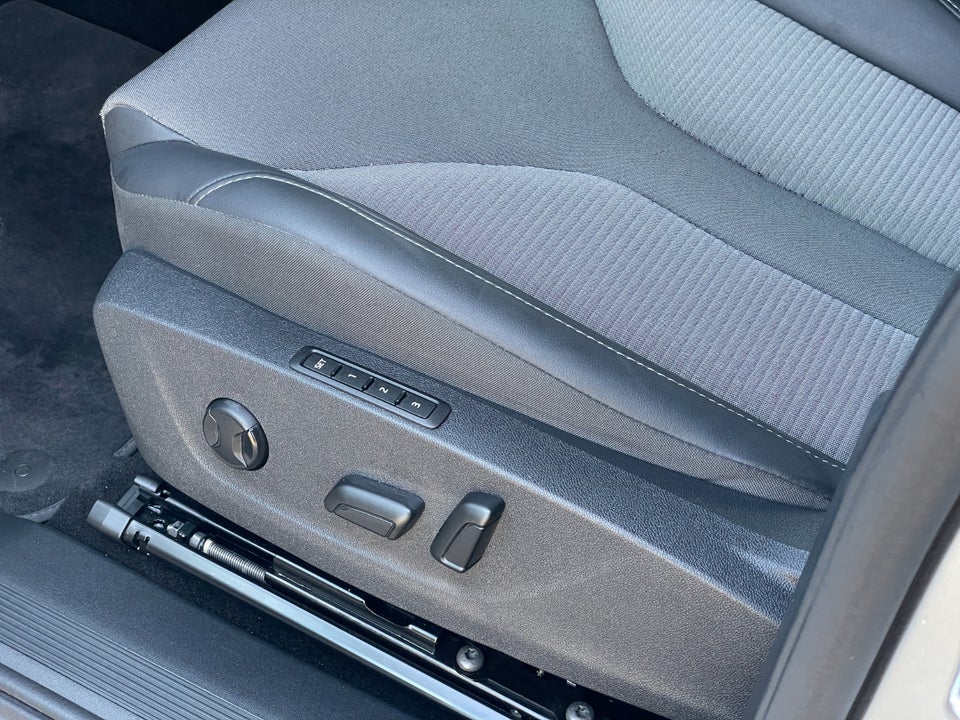 Skoda Enyaq 60 iV Premium 5d