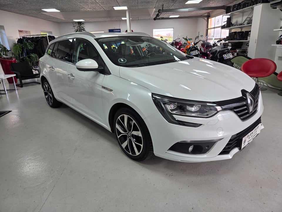 Renault Megane IV 1,3 TCe 140 Bose Edition Sport Tourer EDC 5d