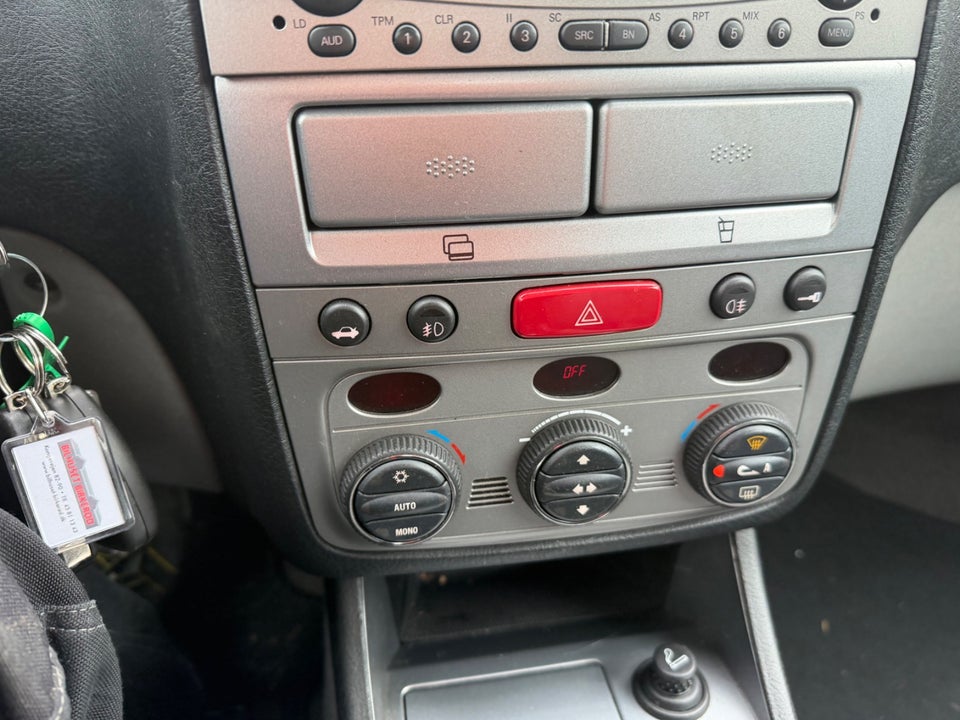 Alfa Romeo 147 1,6 TS 16V 5d
