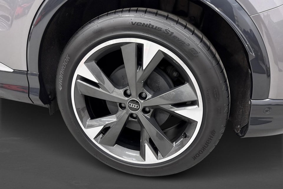 Audi Q4 e-tron 45 S-line Edition 5d