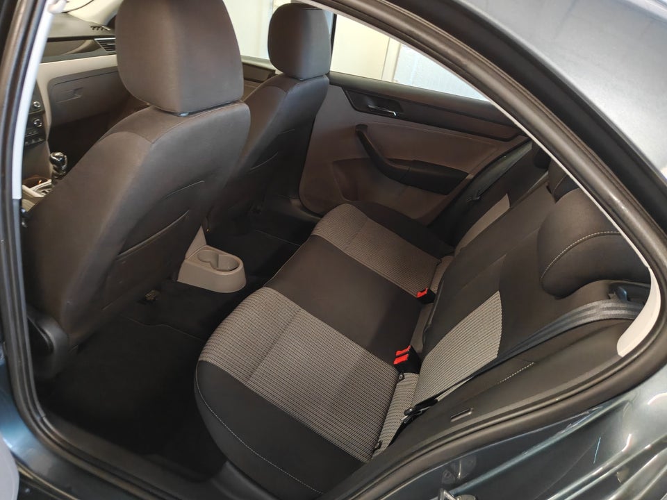 Seat Toledo 1,6 TDi 105 Style 5d