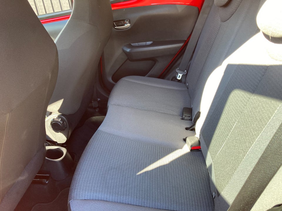 Toyota Aygo 1,0 VVT-i x-press 5d