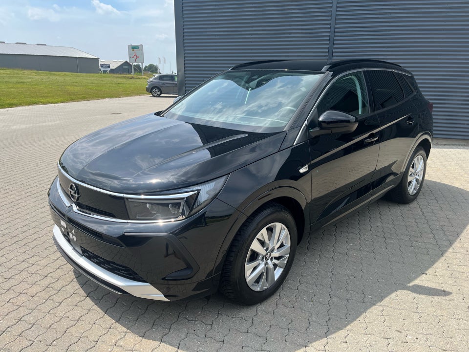 Opel Grandland 1,6 Hybrid Ultimate aut. 5d