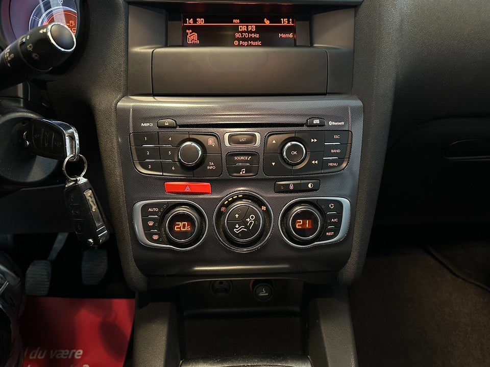 Citroën C4 1,6 HDi 110 Attraction 5d