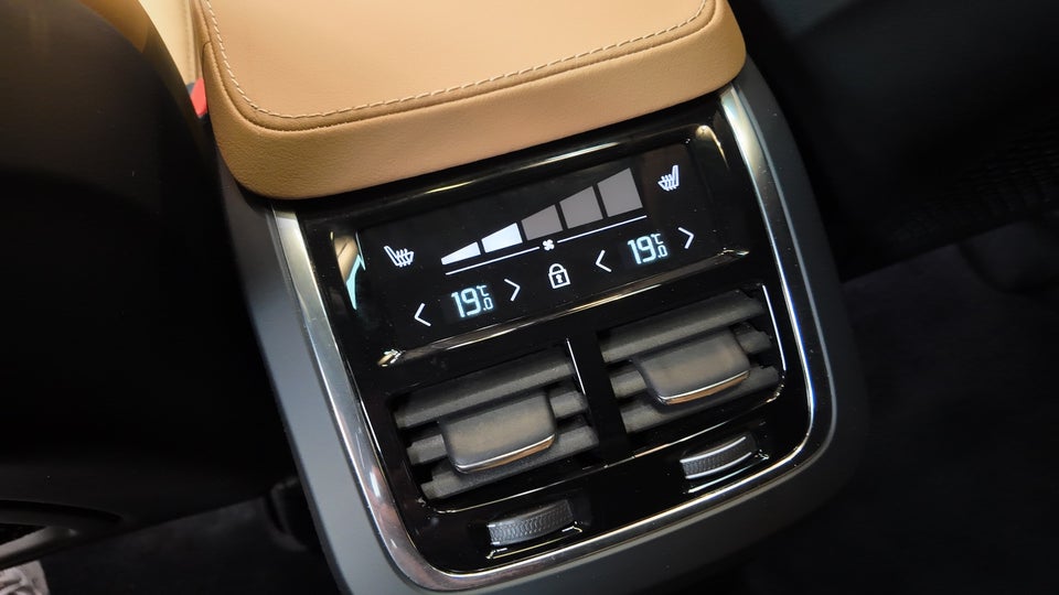 Volvo XC90 2,0 T8 ReCharge Ultimate Bright aut. AWD 7prs 5d