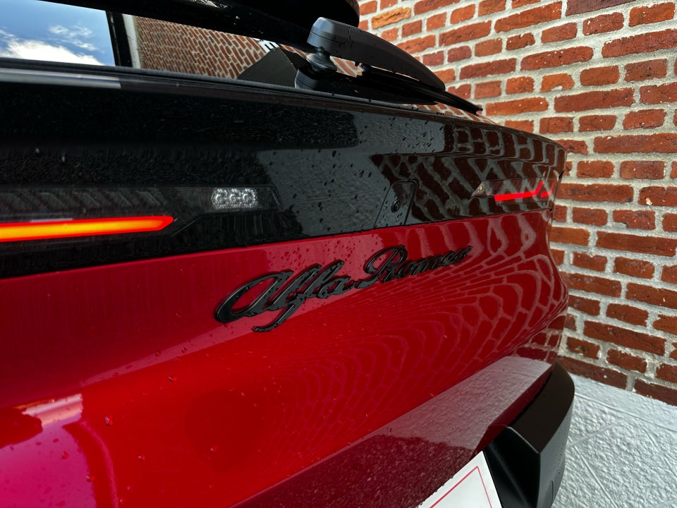 Alfa Romeo Junior Elettrica Speciale 5d