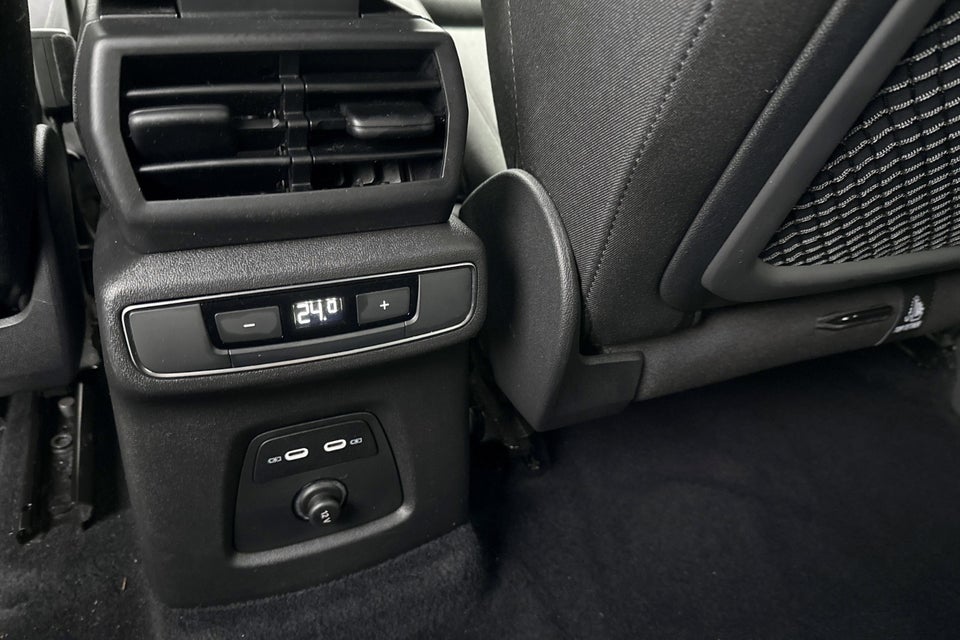 Audi Q4 e-tron 40 Attitude 5d