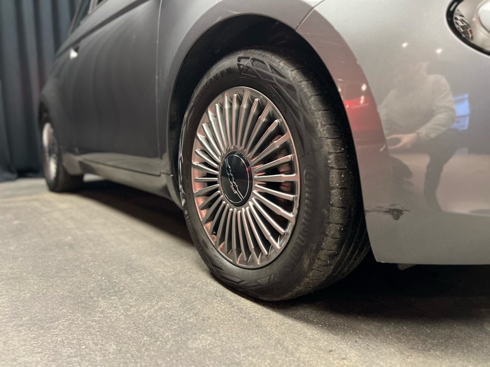 Fiat 500e 42 Icon Plus 3d