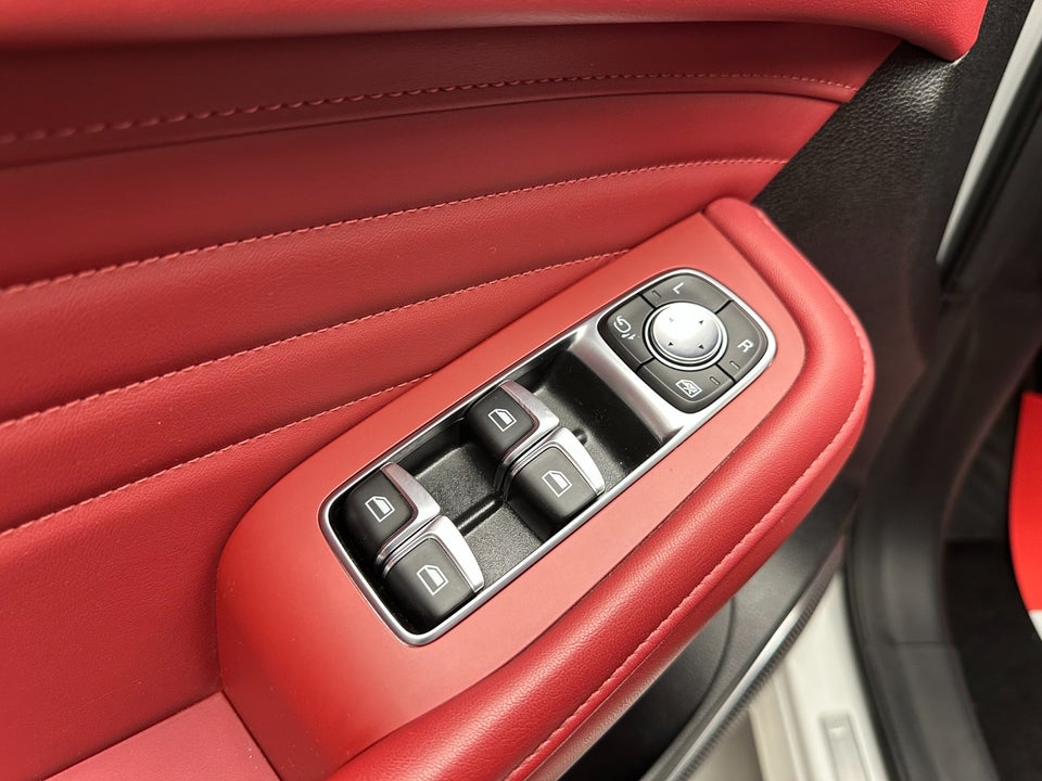 MG EHS 1,5 PHEV Luxury 5d