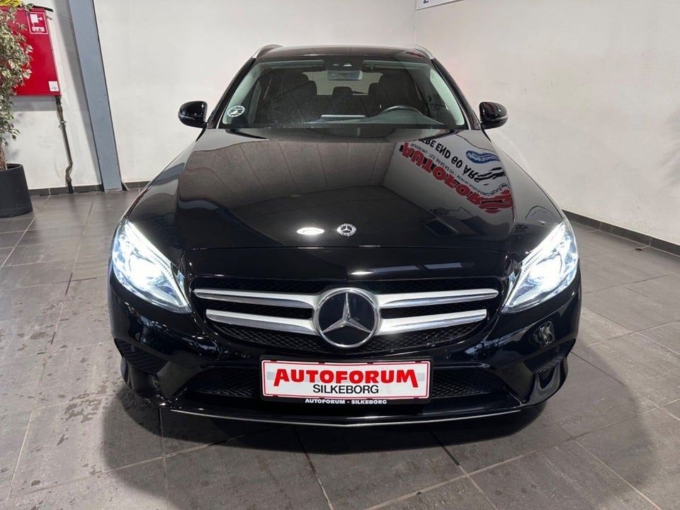 Mercedes C220 d 2,0 Avantgarde stc. aut. 5d