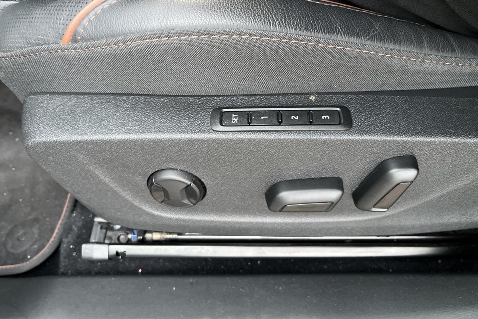 Skoda Enyaq 80 iV Premium 5d