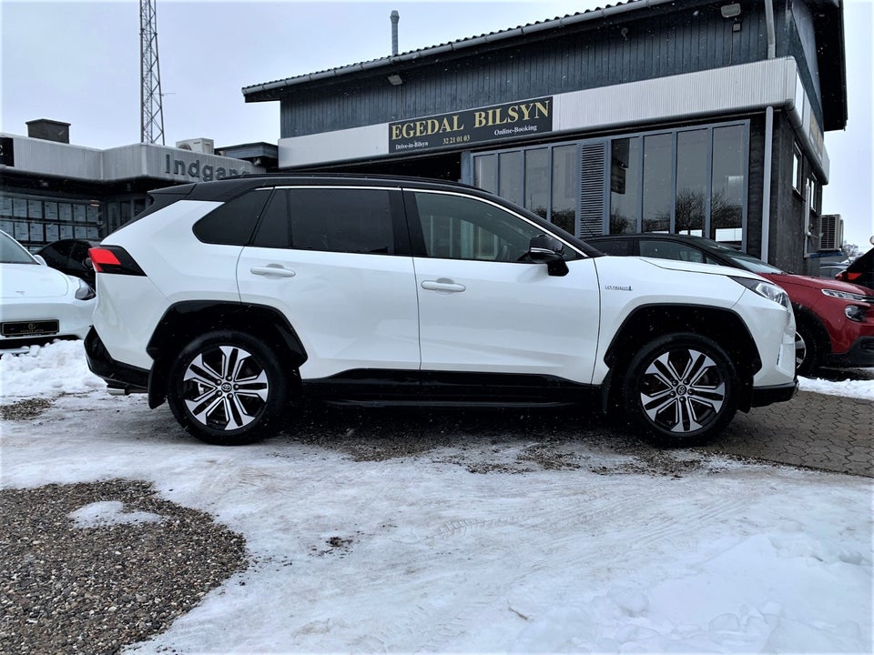 Toyota RAV4 2,5 Hybrid H3 Business MDS 5d