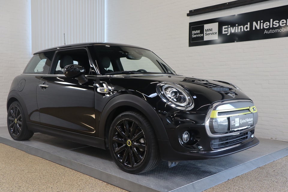 MINI Cooper SE Maximise 3d