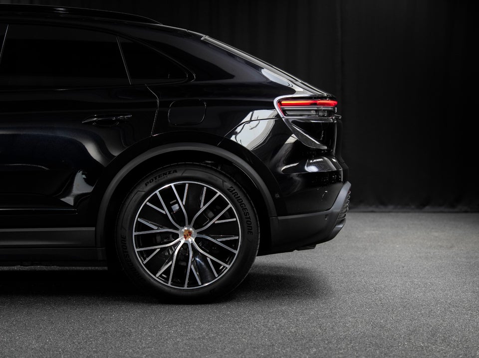 Porsche Macan 5d