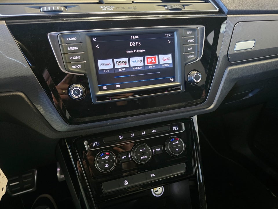 VW Touran 2,0 TDi 150 R-line DSG 5d