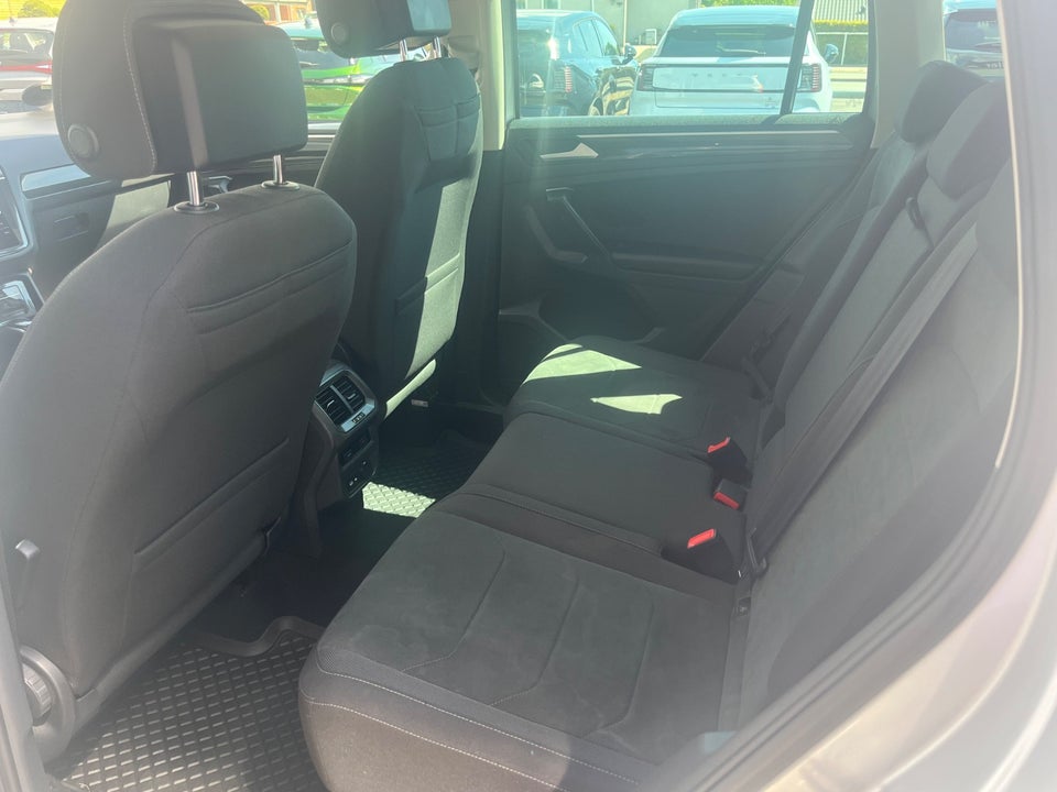 VW Tiguan 1,4 eHybrid Elegance DSG 5d