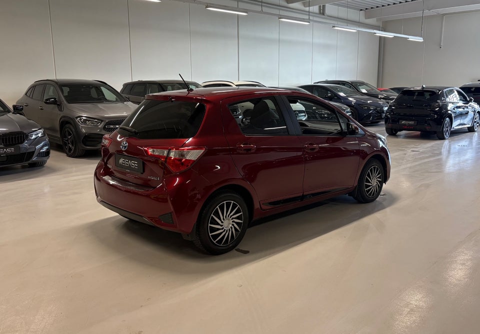 Toyota Yaris 1,5 Hybrid H1 e-CVT 5d