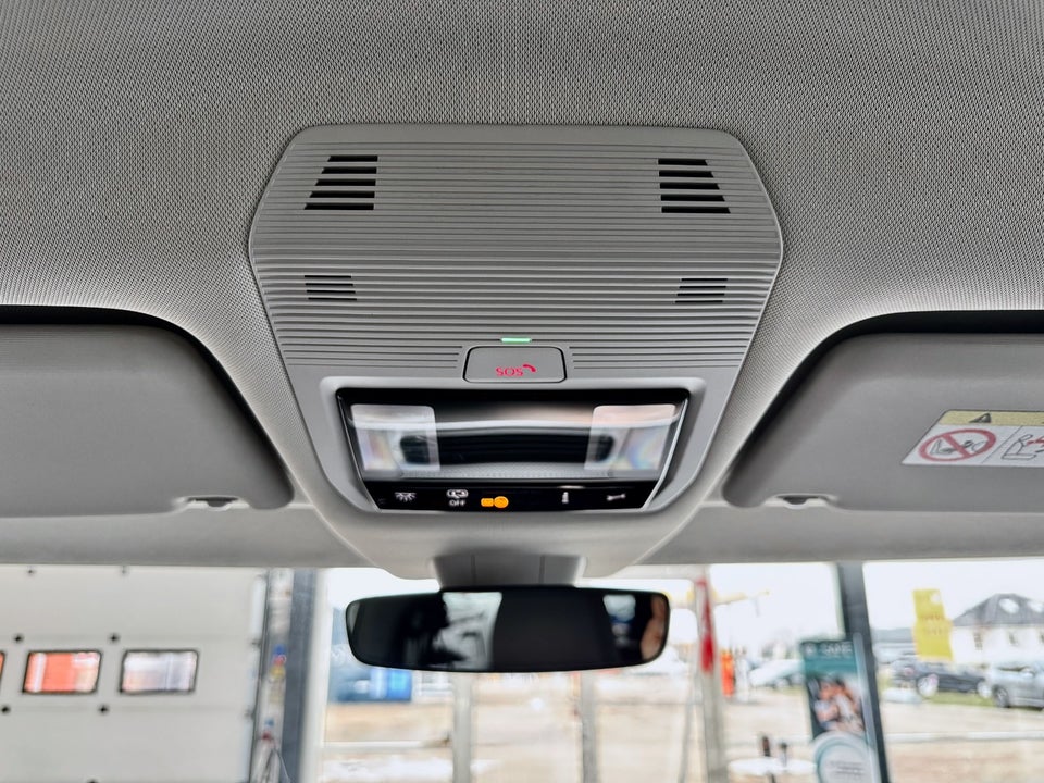 VW ID.Buzz 77 Pro SWB 5d