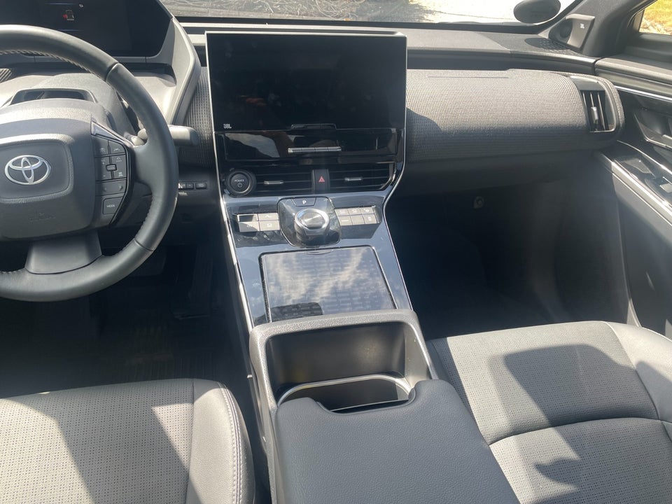 Toyota bZ4X Executive Premium 5d