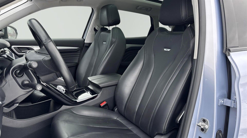 MG Marvel R Luxury 5d