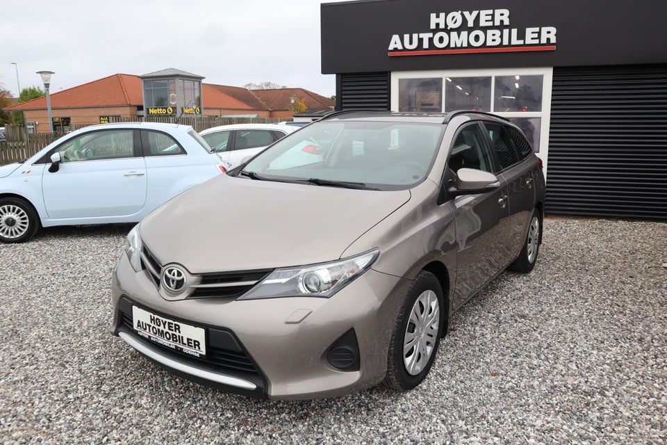 Toyota Auris 1,6 T2+ Comfort Touring Sports 5d