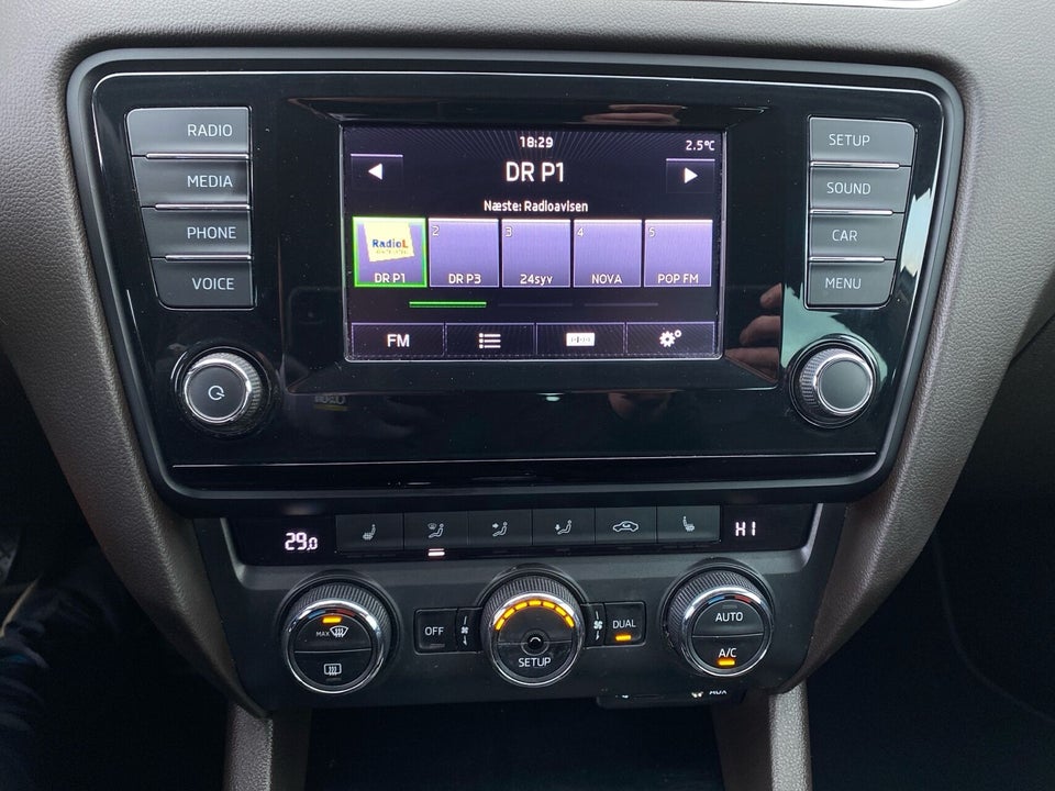 Skoda Octavia 1,8 TSi 180 Laurin & Klement Combi 5d