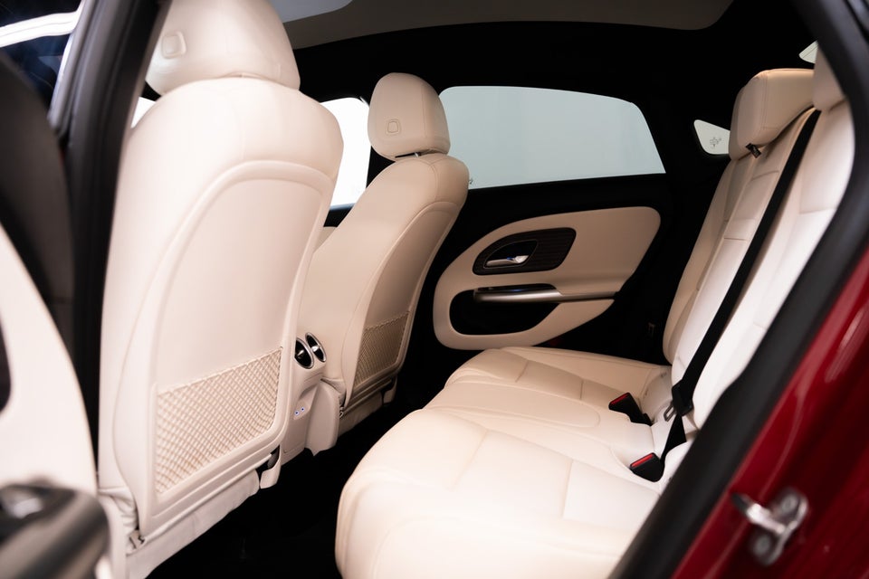 Mercedes CLA250+ EQ Progressive Advance Plus 4d